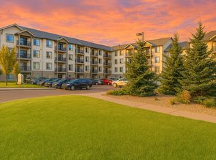 241 Willis Cres, Saskatoon, SK S7T 0W7