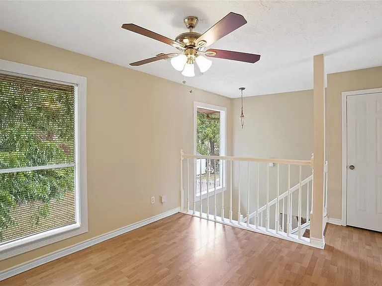 10518 Linecamp Dr — Photo 9