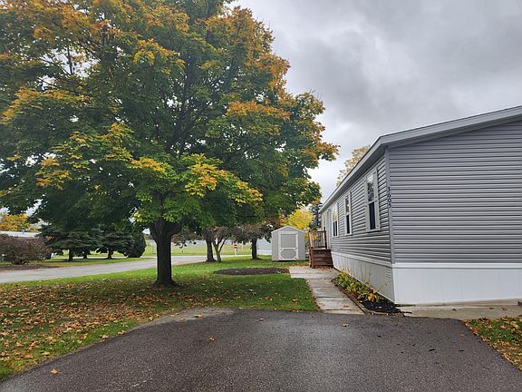 5th image of 4359 Dogwood Blvd #582