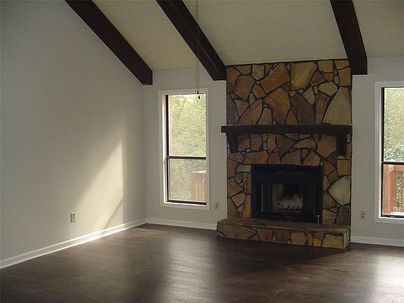 3rd image of 3552 Birchwood Trl