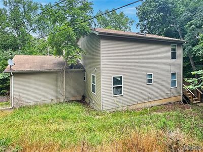 695 Castle Ct, Lake Sherwood, MO, 63357