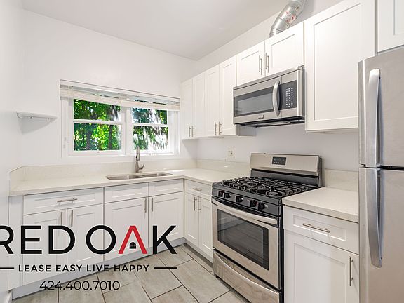 2nd image of 5443 Harold Way #5-5443-1/4