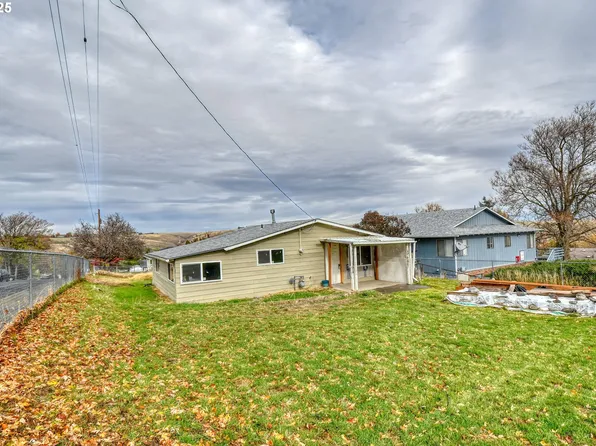 703 SE Isaac Ave, Pendleton, OR 97801