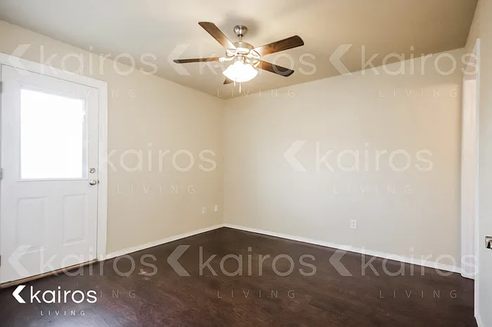 5005 Thomas St #A — Photo 9