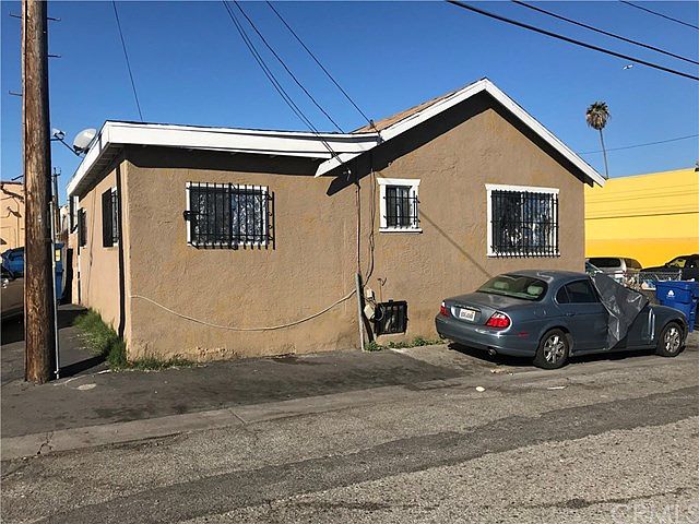 1st image of 444 W Colden Ave