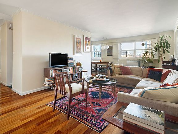 2nd image of 175 Willoughby St APT 12A