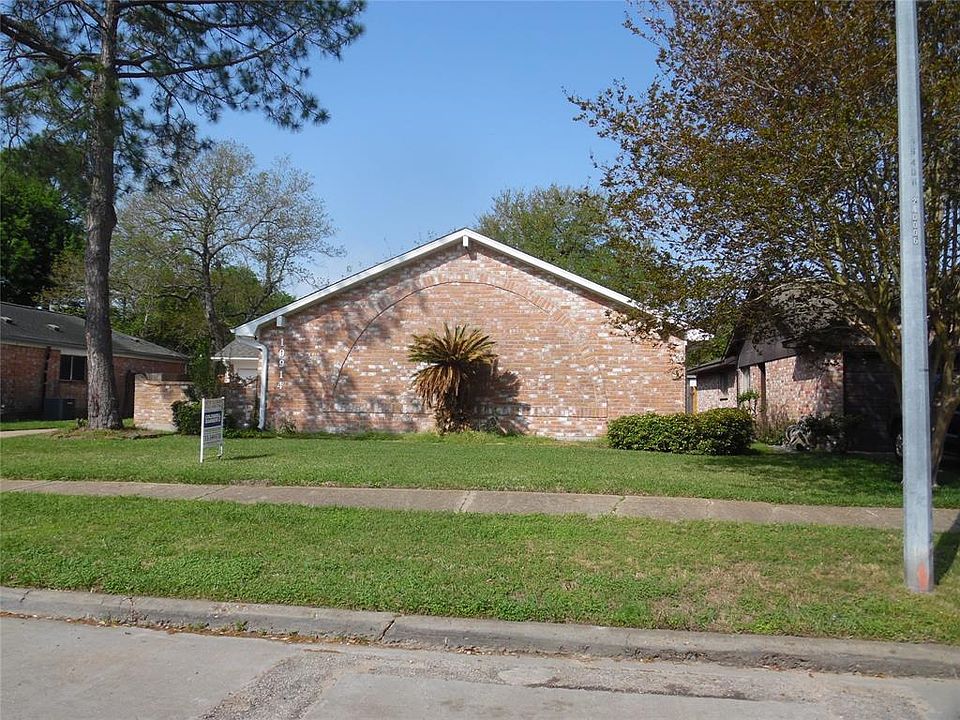 1st image of 10914 Silkwood Dr