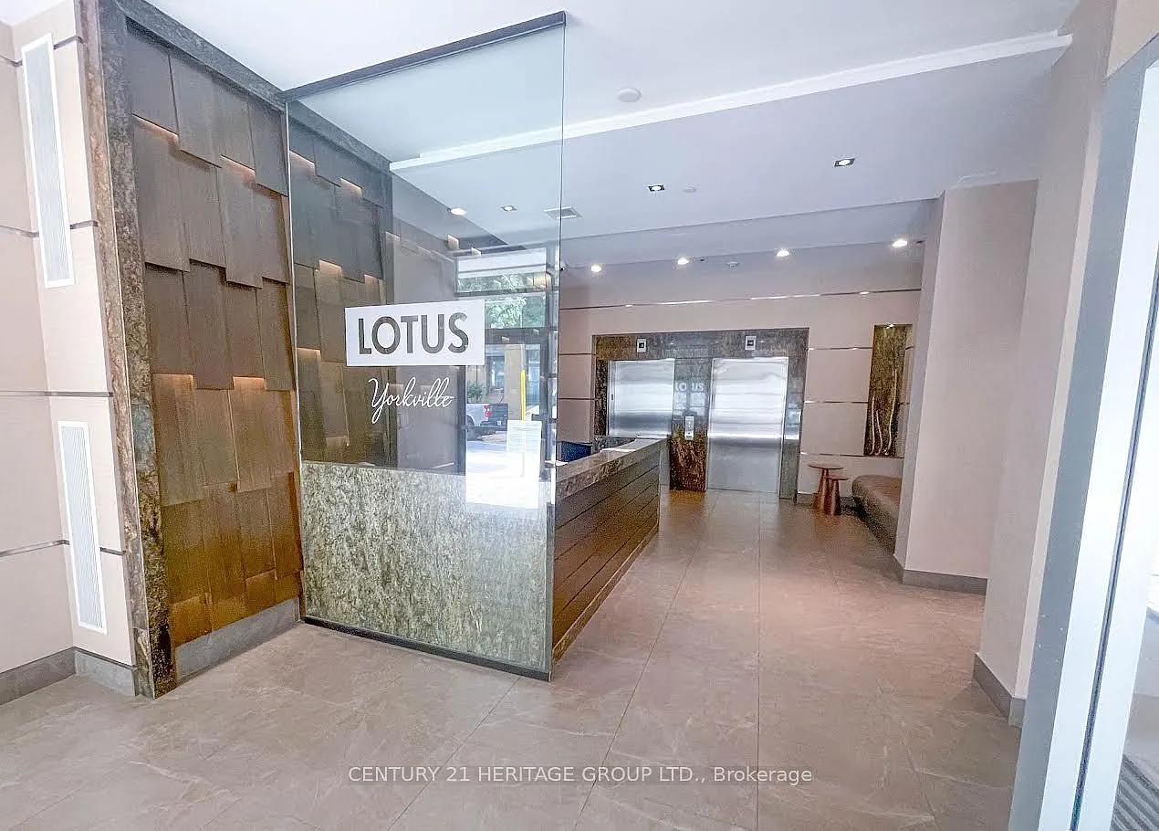 Lotus Yorkville — Photo 3