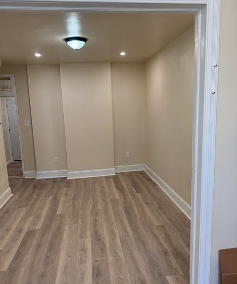 2521 W Dakota St — Photo 8