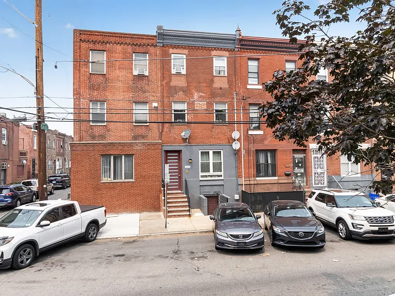 1425 Jackson St #1R — Photo 9