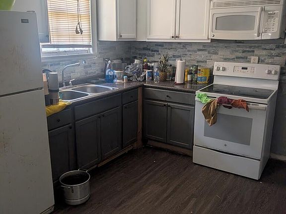 4th image of 2921 7th St