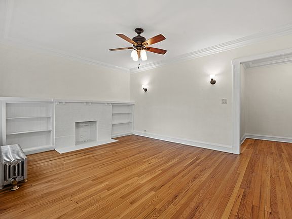 5th image of 1223 E Hyde Park Blvd #3