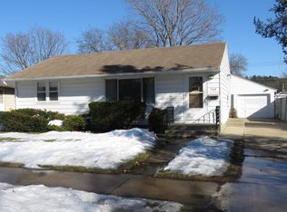 704 16th Ave NE, Rochester, MN 55906