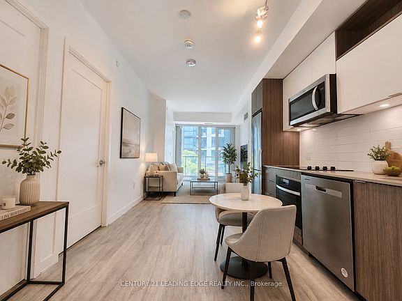 3rd image of 135 Lower Sherbourne St #1243
