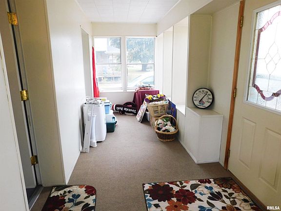 4th image of 4219 S Ricketts Ave
