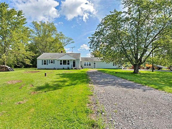 3rd image of 9187 Ellinwood Rd