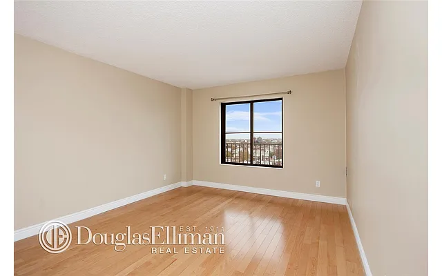 Rented by Douglas Elliman | media 29