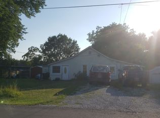 618 S Shaw St, Richmond, MO 64085