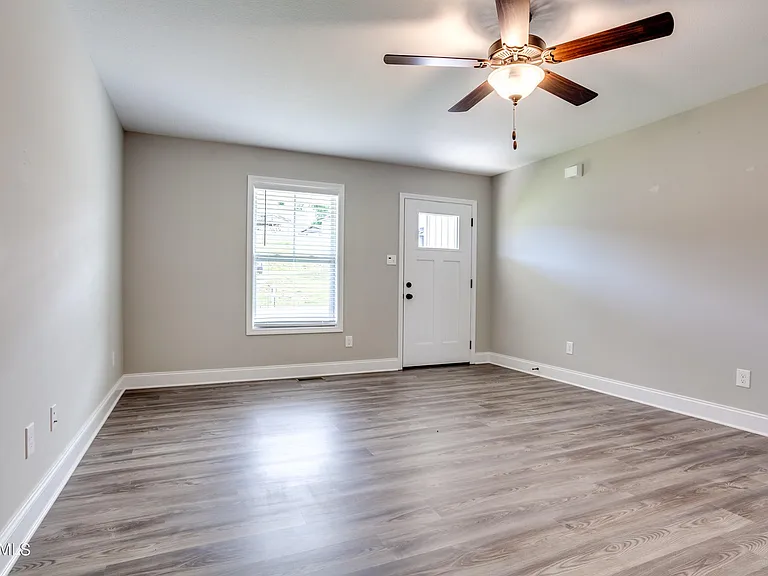 7936 Poplar Grove Ln — Photo 5