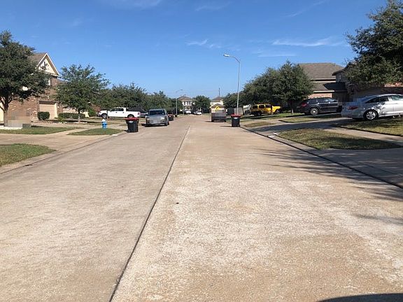 4th image of 7414 Tonsley Springs Dr