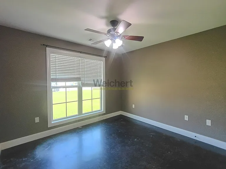 1112 Gregory Ct — Photo 20