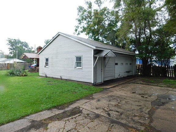 2nd image of 1531 15th Ave