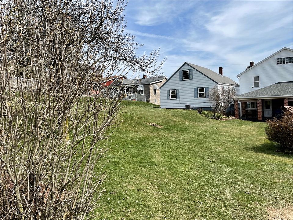 2nd image of 721 Waddell Ave