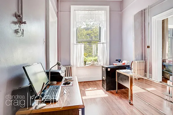 Sold by D'Andrea Craig Realty | media 20