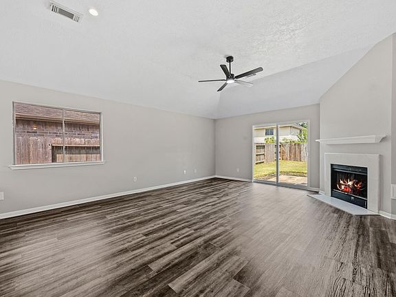 3rd image of 19506 Elmtree Estates Dr