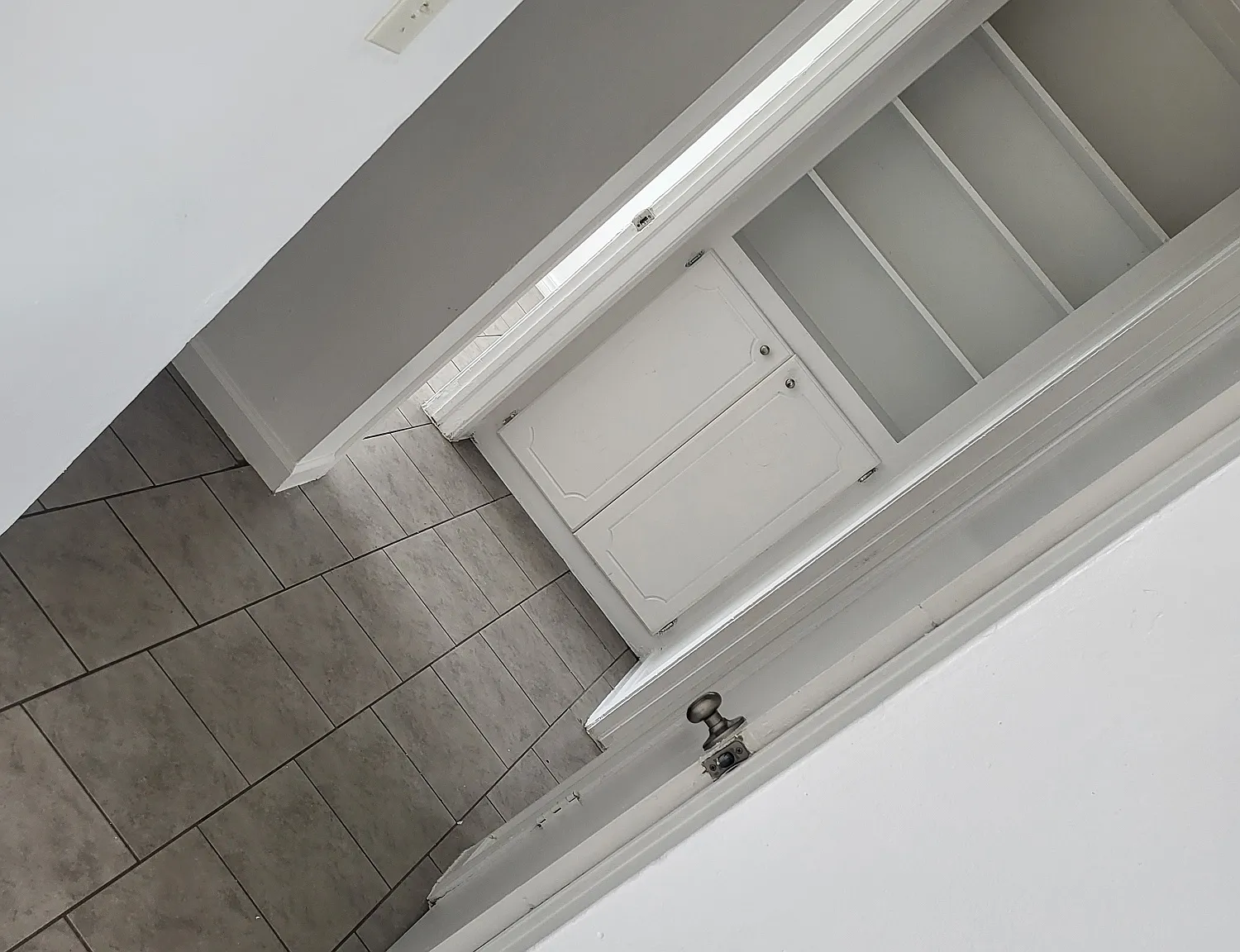 2 bed, 1200 sqft, $850 — Photo 2