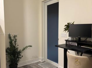 6502 NW 105th Pl #0, Miami, FL 33178