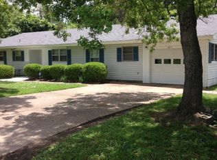 1417 Causey Dr, Greenville, MS 38703