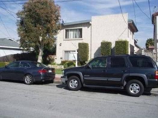 1st image of 16502 Brighton Ave APT 4