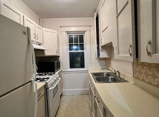 324 Brock Ave #3, New Bedford, MA 02744