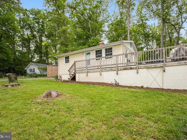 1047 Lakeview Dr, Stafford, VA 22556