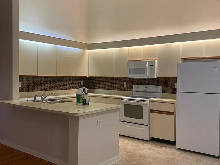 1230 Summit Place Cir #C — Photo 8
