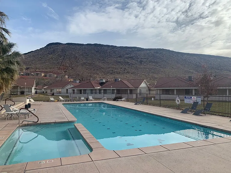 275 S Valley View Dr #J104 — Photo 12
