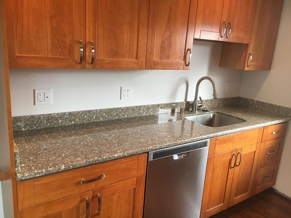 1st image of 829 Baden Ave