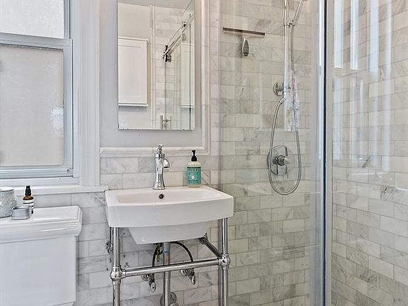 5th image of 200 W 108th St APT 11C