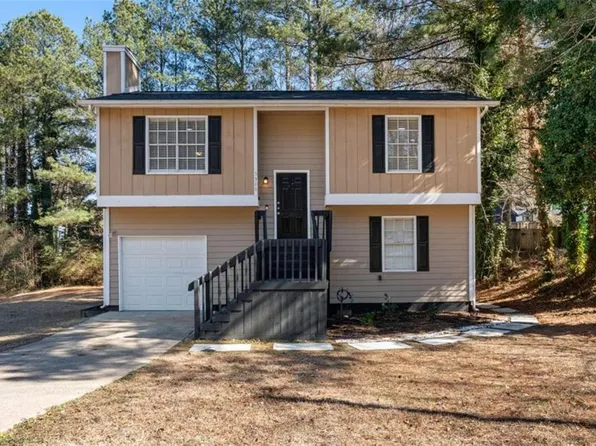 5300 Forest Downs Ln S, Atlanta, GA 30349