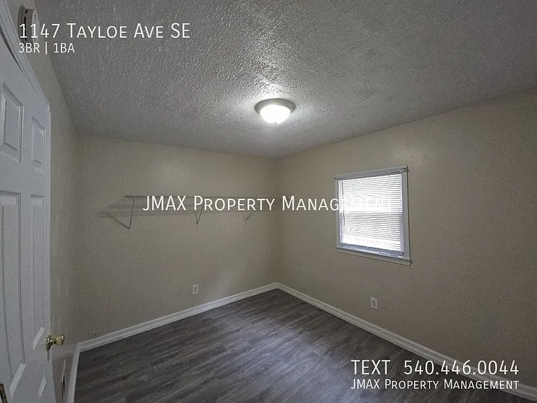 1147 Tayloe Ave SE — Photo 12