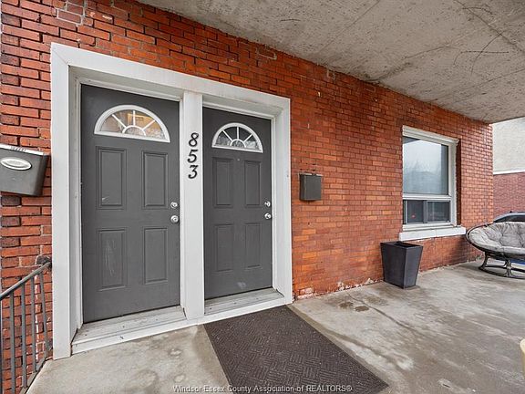 4th image of 853 Pillette Rd