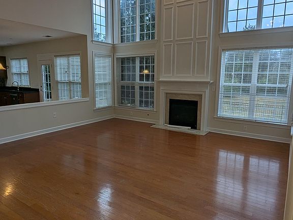3rd image of 2024 Delaware Dr
