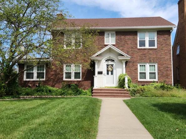 1550 W Stephenson St, Freeport, IL 61032