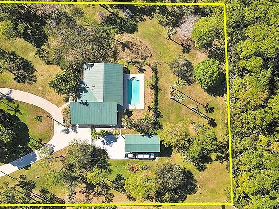 3rd image of 10941 SW Hawkview Cir