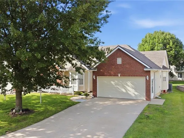 4907 Ashbey Dr, Saint Joseph, MO 64501