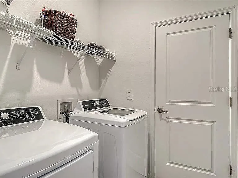10896 Pinot Dr — Photo 22