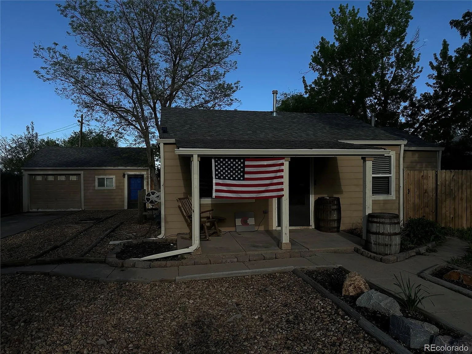2 bed, 616 sqft, $1,900 — Photo 3