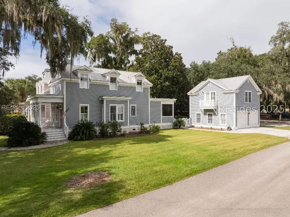 16 Sheridan Rd, Beaufort, SC 29907