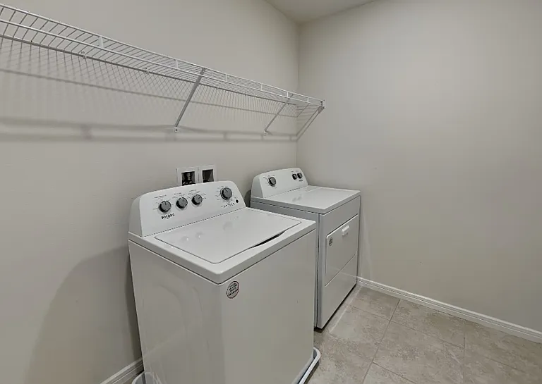 20781 Monza Loop — Photo 9